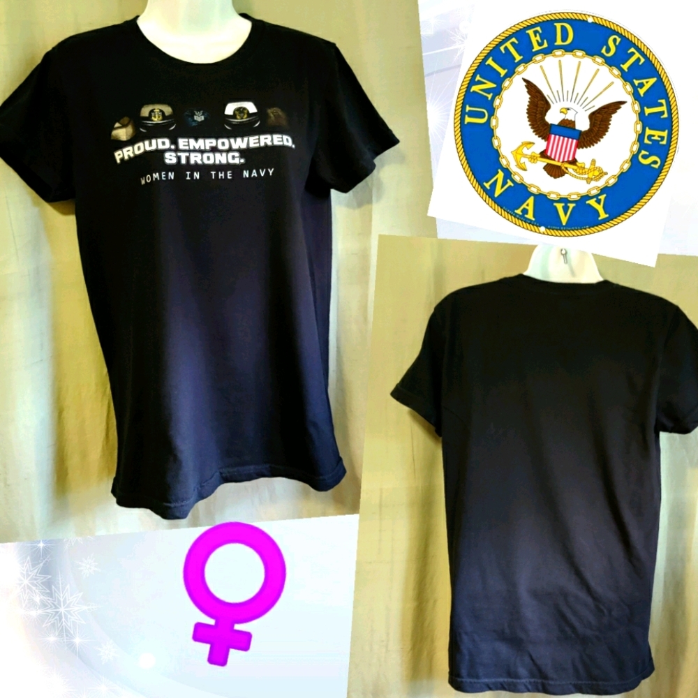 🗺️ USA NAVY Women in the USA Military T-shirt EUC